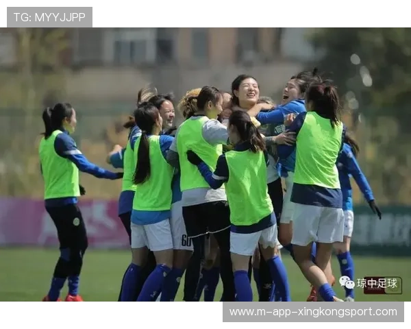 主力中场受禁赛影响,轮换阵型被迫提前启用——足球战局的隐秘转折 主力中场受禁赛影响,轮换阵型被迫提前启用——足球战局的隐秘转折